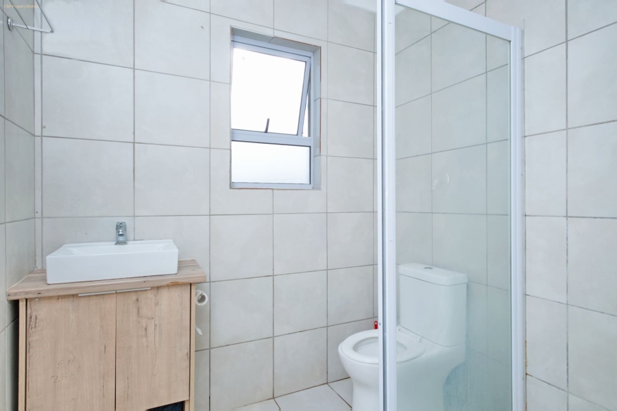 2 Bedroom Property for Sale in Sherwood Eastern Cape